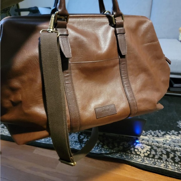 ❌SOLD❌ Fossil Brown Leather Weekender/Duffle Wide-Mouth Unisex Bag - Picture 3 of 10